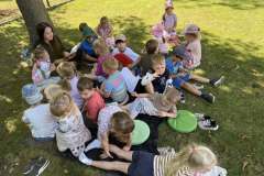 Żabki - Odpoczynek w ogrodzie 